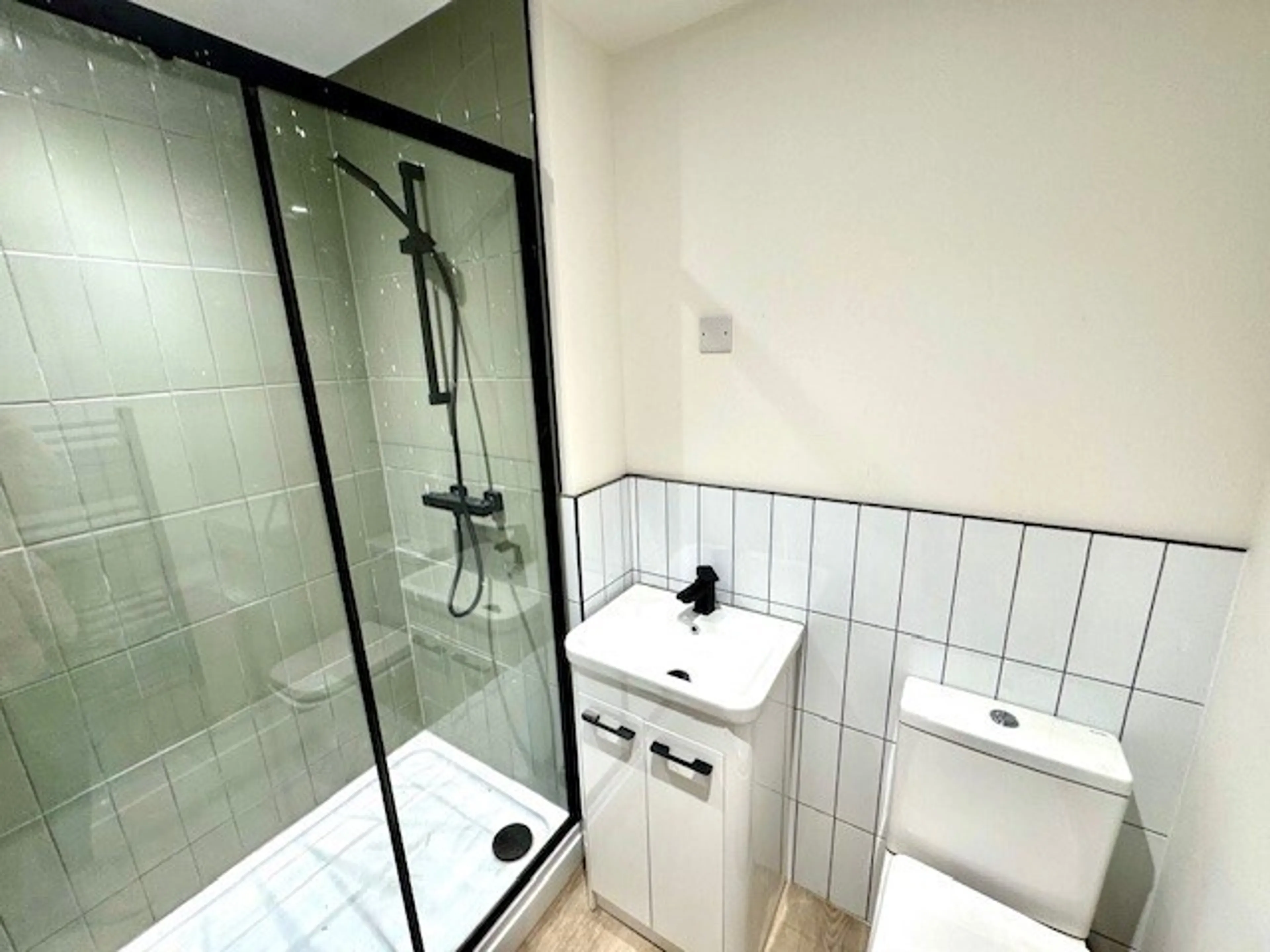 Property at FLAT 8 DONCASTER ROAD S70
