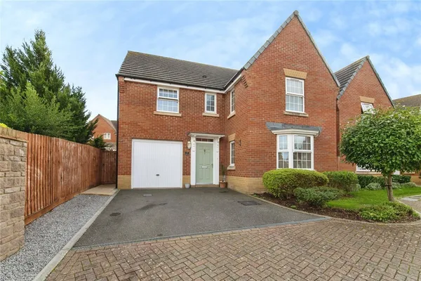 Trott Close, Cullompton, Devon, EX15