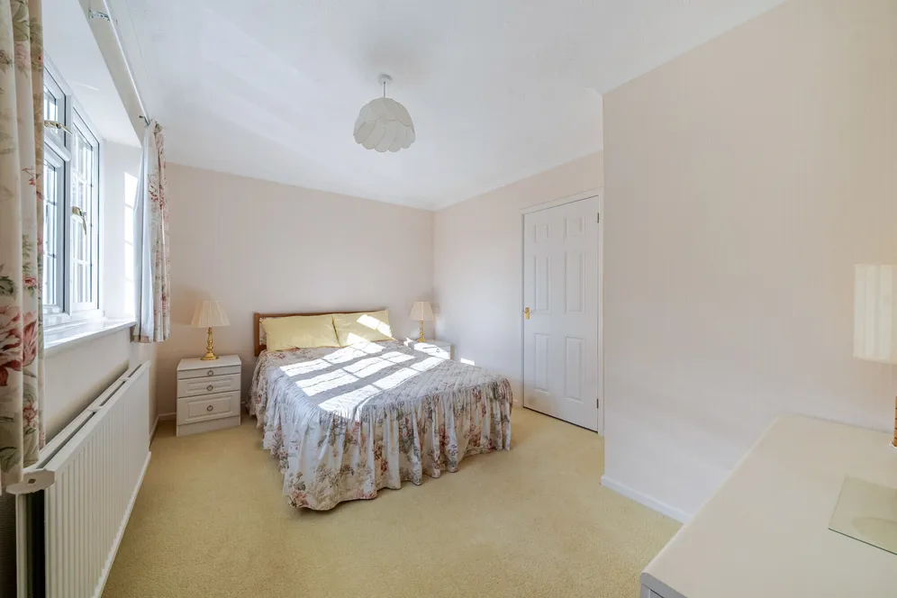 Garden Close Lane, Newbury, RG14 photo 11