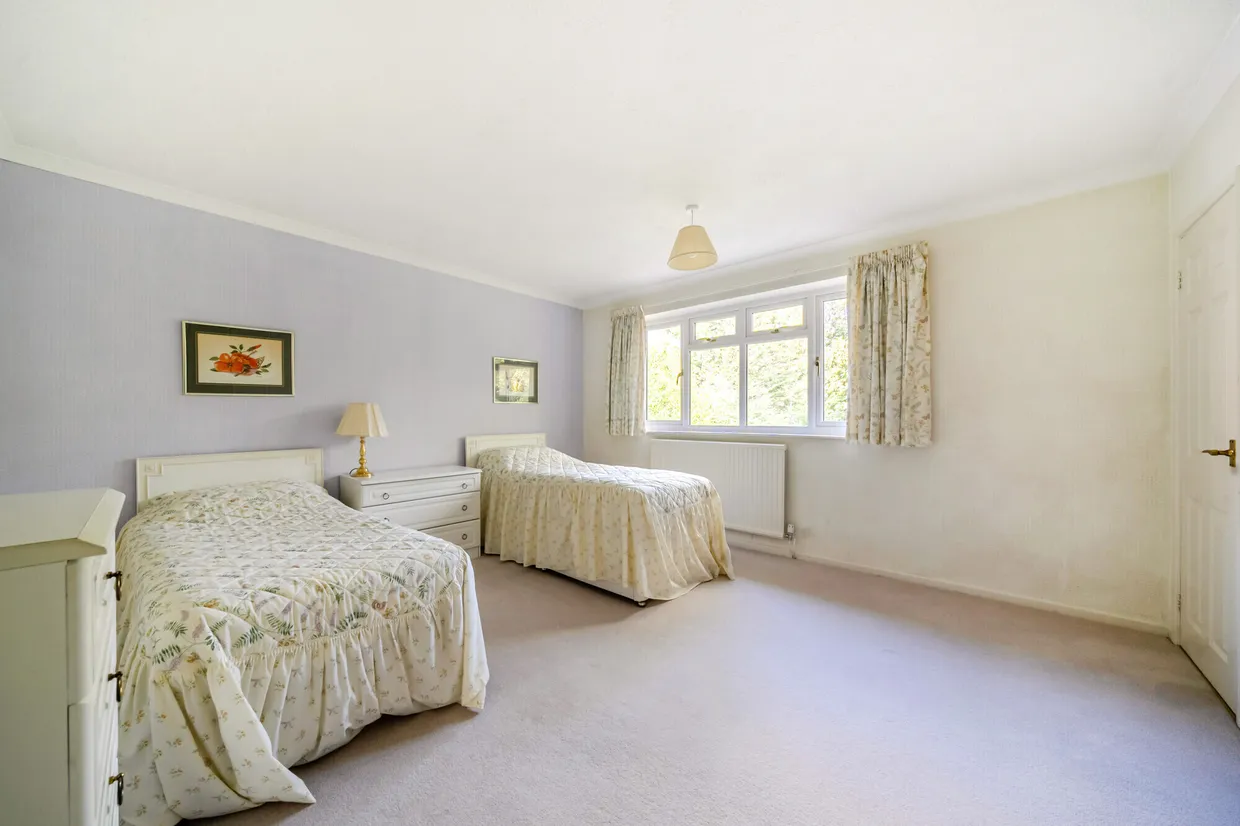 Garden Close Lane, Newbury, RG14 photo 12