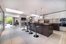 Roedean Crescent, London, SW15 photo 3