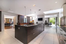 Roedean Crescent, London, SW15 photo 4