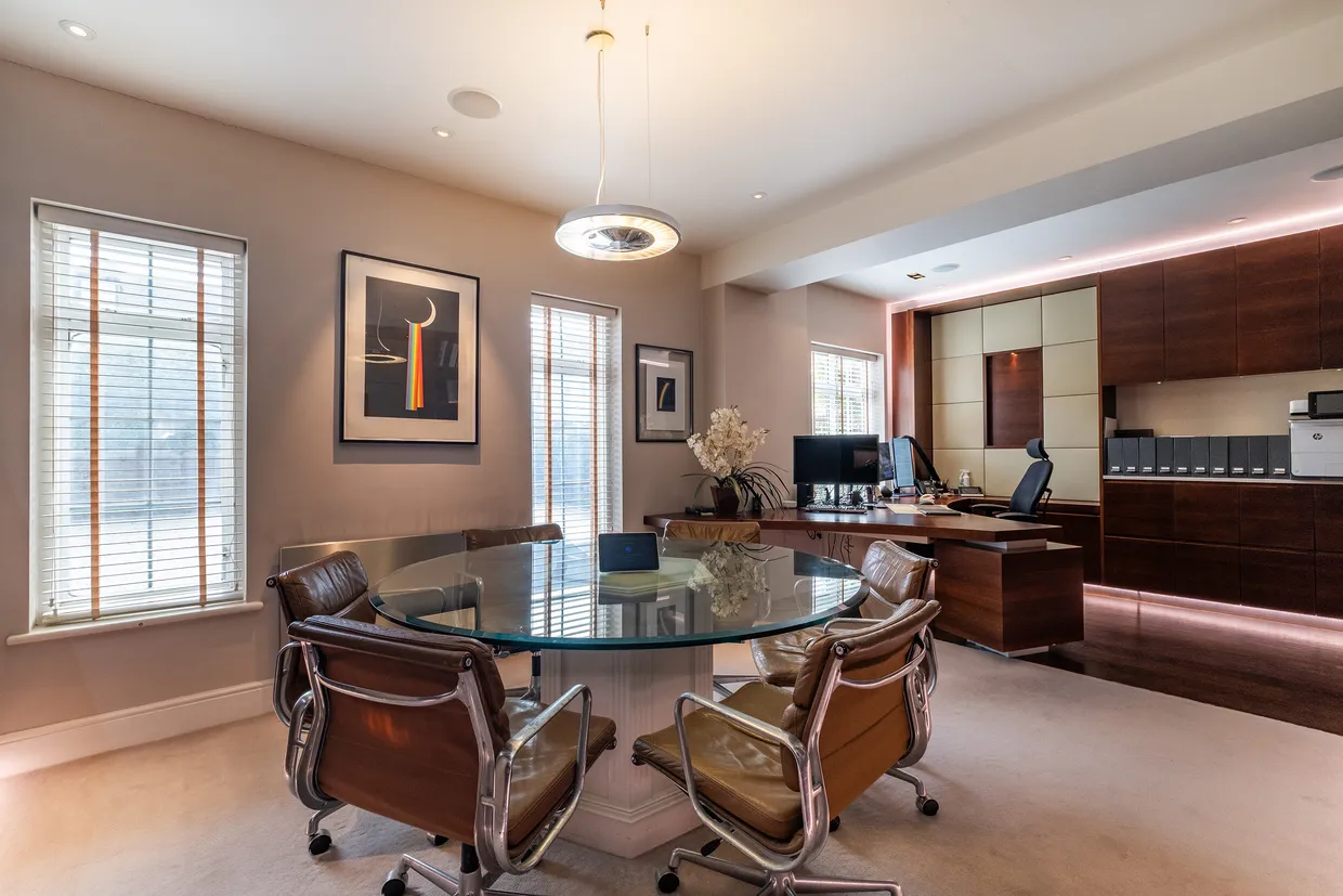 Roedean Crescent, London, SW15 photo 9