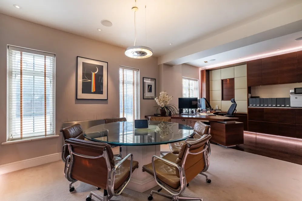 Roedean Crescent, London, SW15 photo 9
