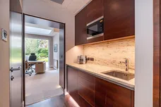 Roedean Crescent, London, SW15 photo 11