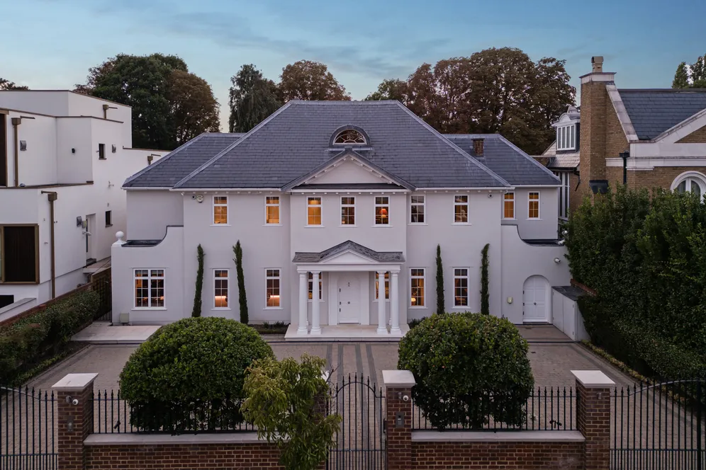 Roedean Crescent, London, SW15 photo 21