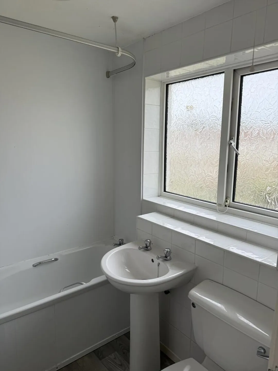 https://mr0.homeflow-assets.co.uk/files/photo/image/48649/7296/_x_/ovRtBUnwRUui6WmCvKOaQQ.jpg