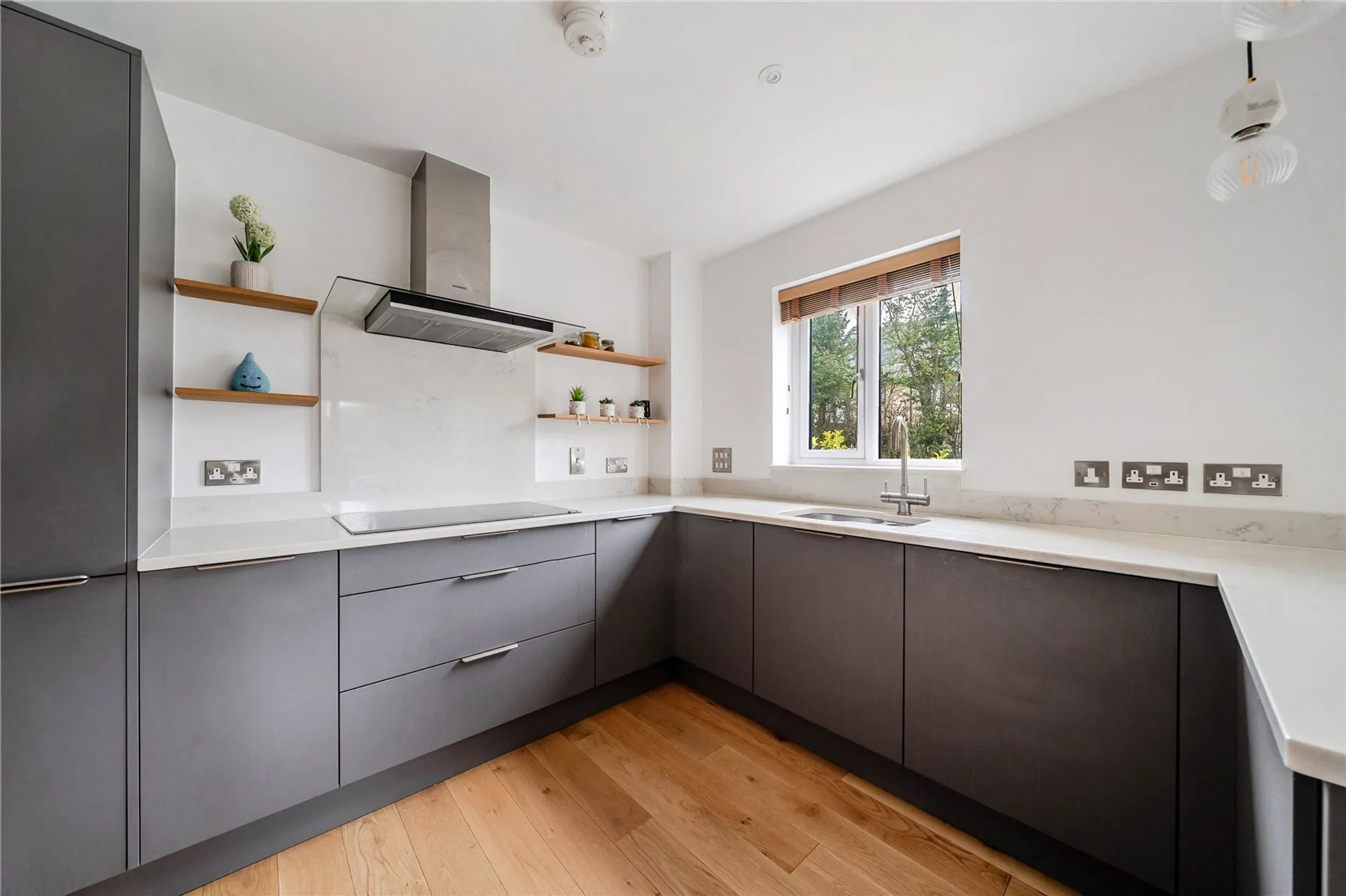 Property photo top 1