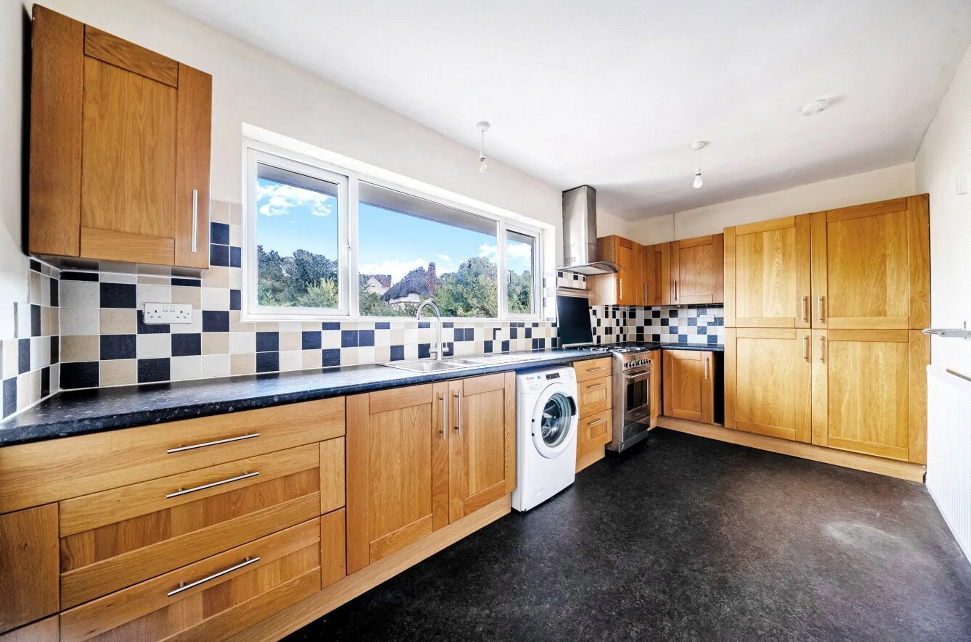 Property photo top 2
