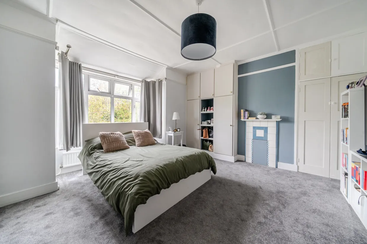 Eton Road, Datchet, SL3 photo 4