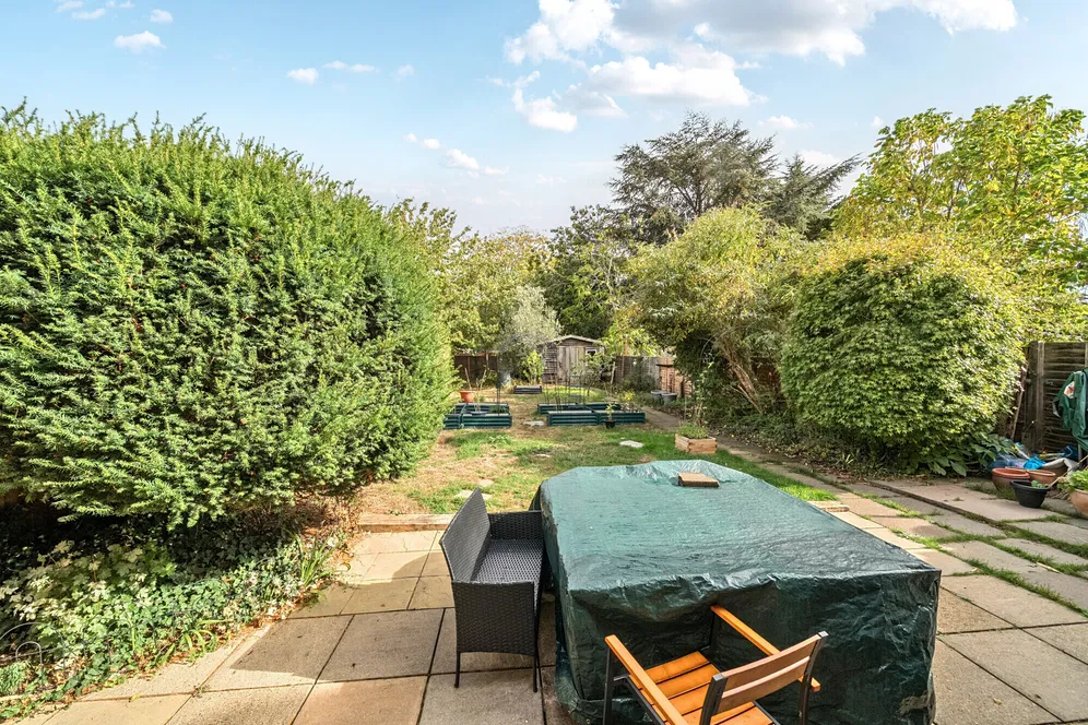 Eton Road, Datchet, SL3 photo 6