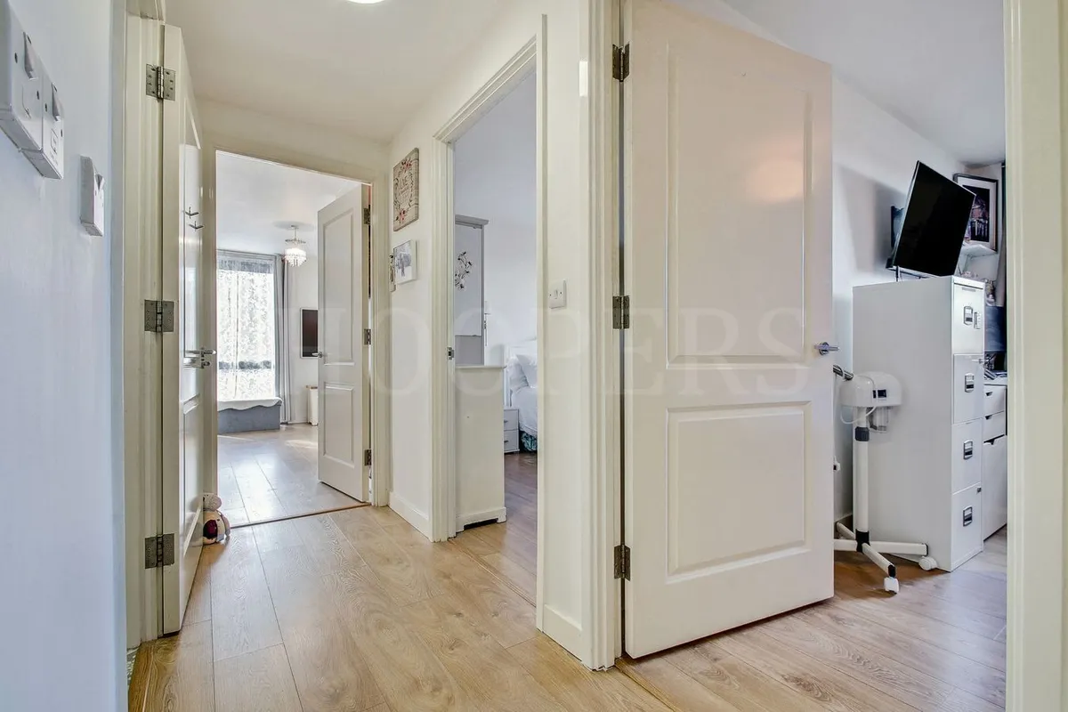 Neasden Lane, London, NW10