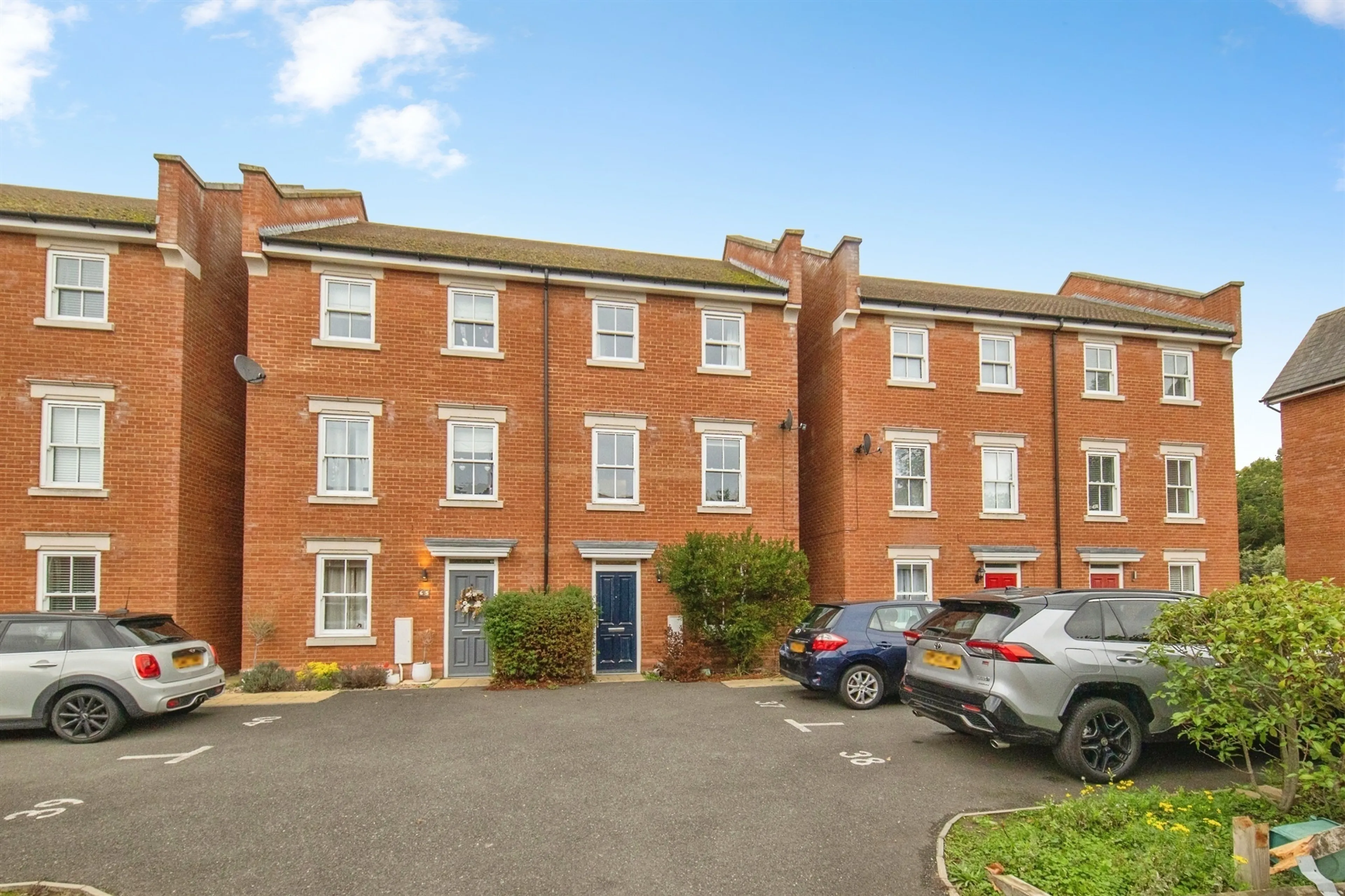 Property photo 0