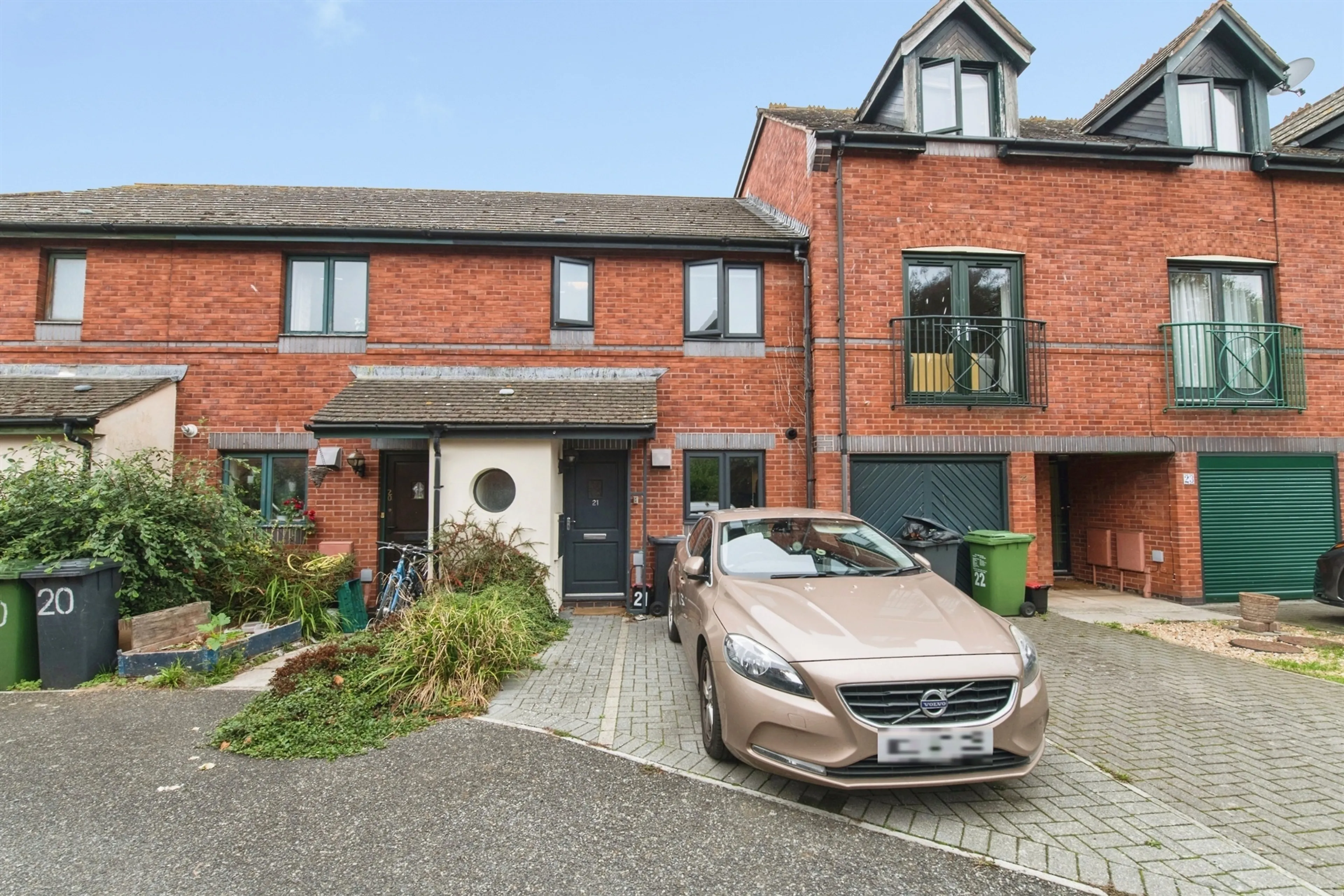 Property photo 0