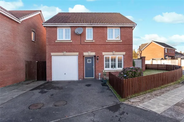 Strathnairn Court, GLENROTHES, Fife, KY7