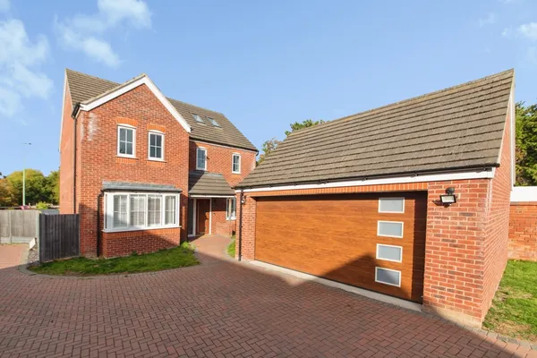 Newark Road, Lincoln, Lincolnshire, LN6