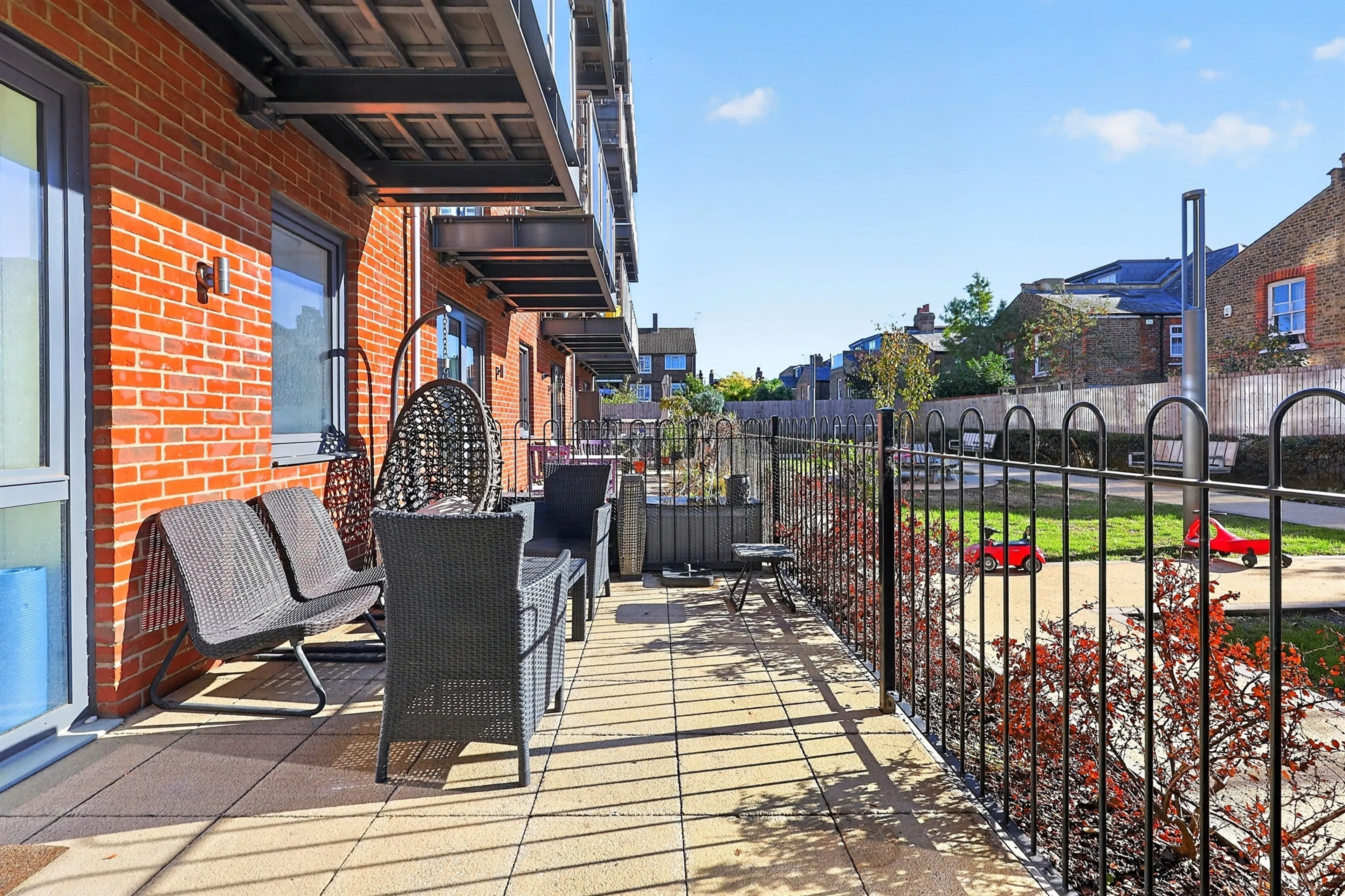 Property at Colonnade Gardens, London