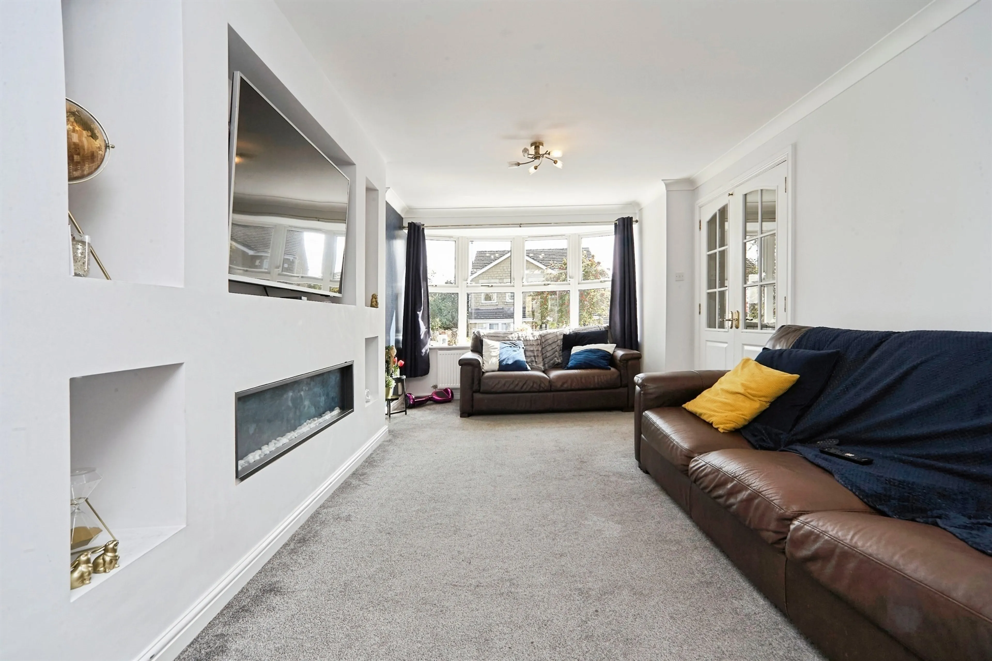 Property at Lodge Hill Walk, Leeds
