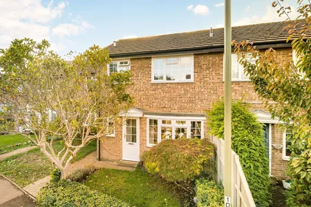 Dunsmore Road, Walton-on-thames, KT12