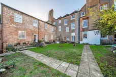 Old Bath Road, Newbury, RG14 photo 16