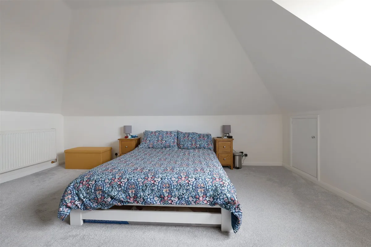 Blundell Avenue, Horley, Surrey, RH6