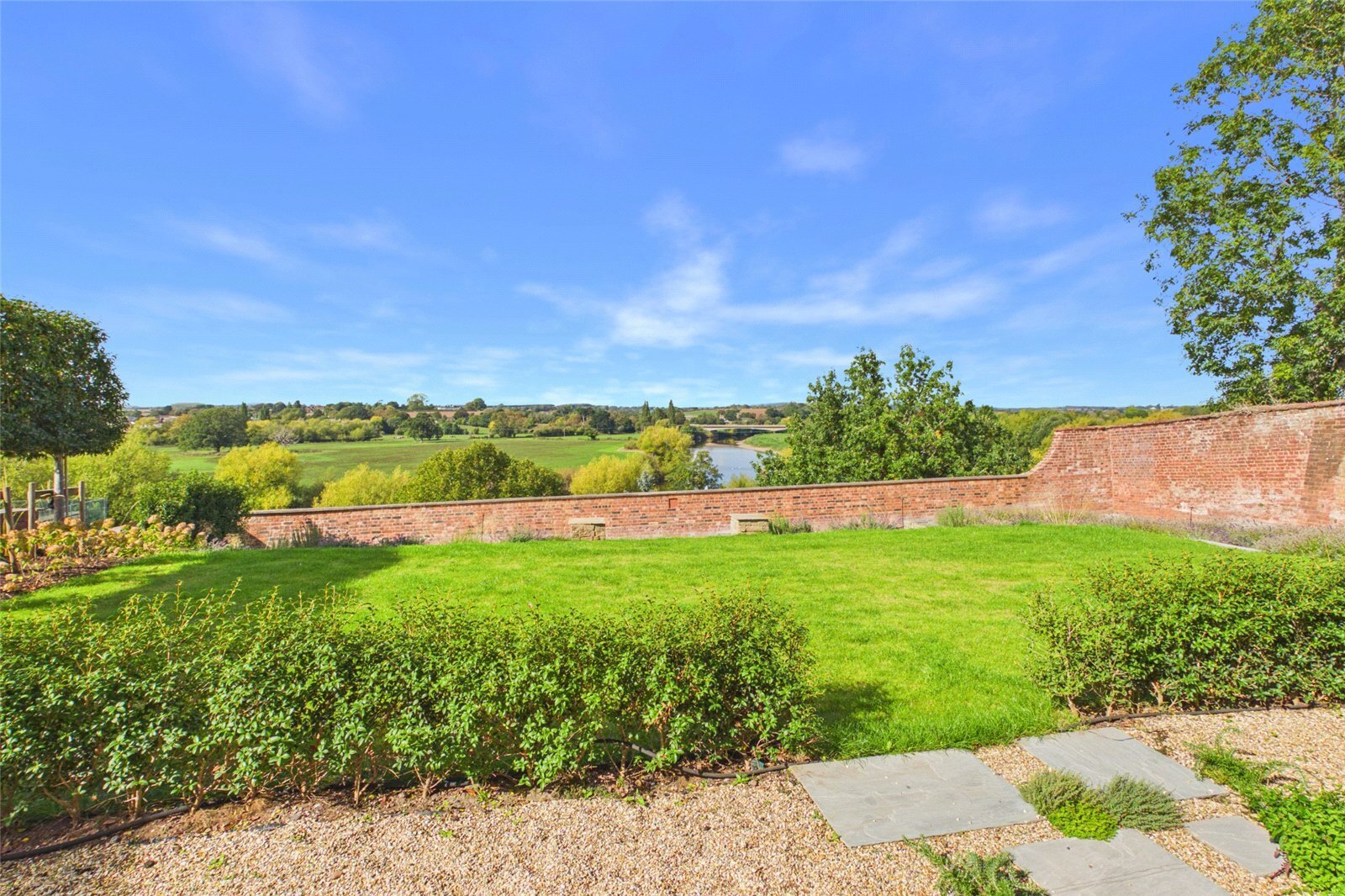 The View, Edde Cross Street, Ross On Wye, Hfds, HR9 Image 5