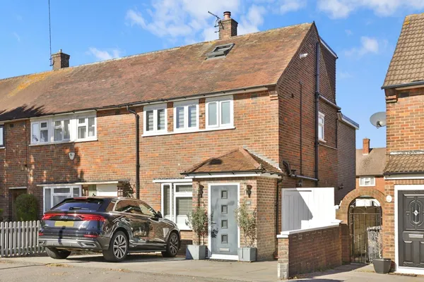 Aycliffe Road, Borehamwood, Hertfords...