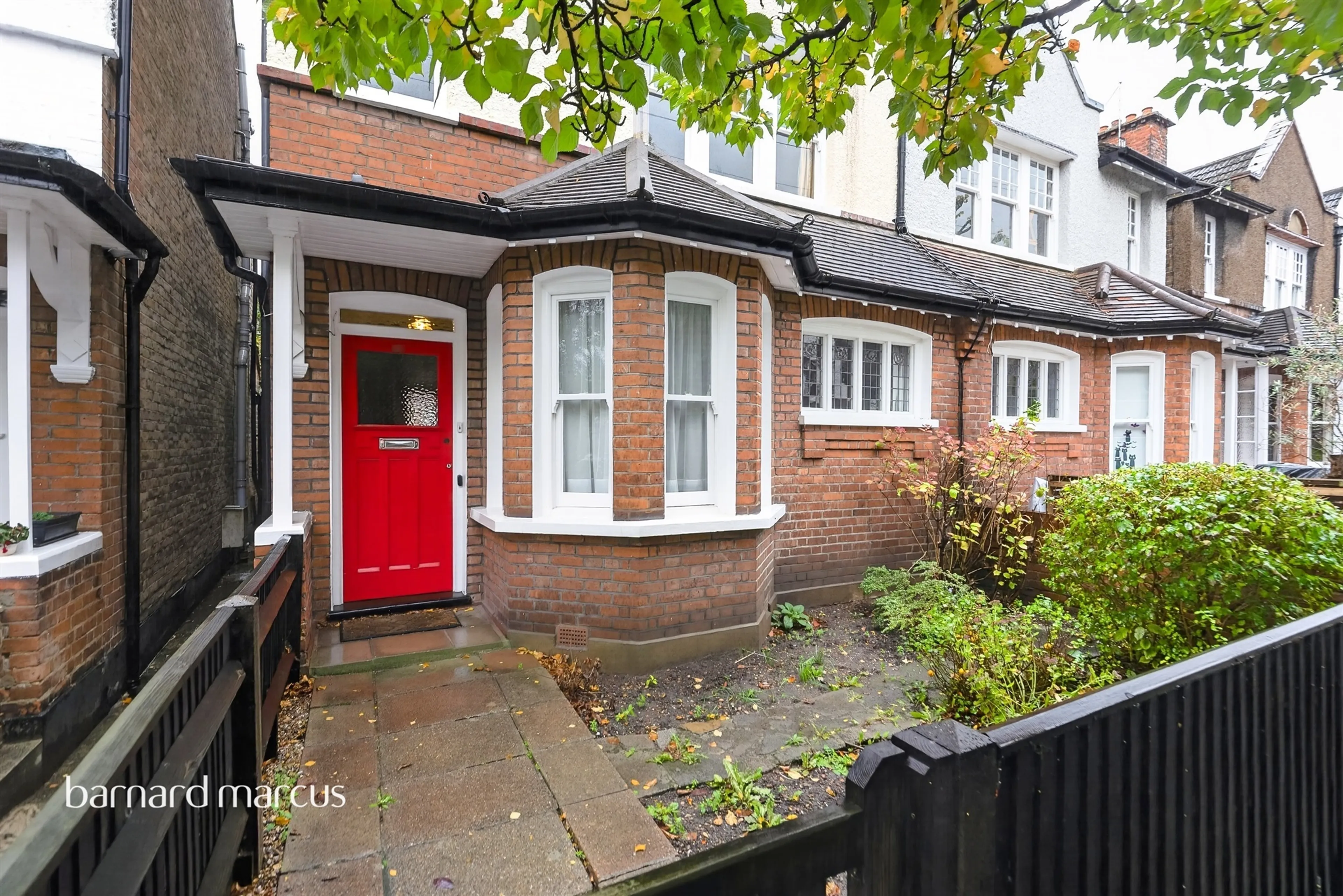 Property at Graemesdyke Avenue, East Sheen, London