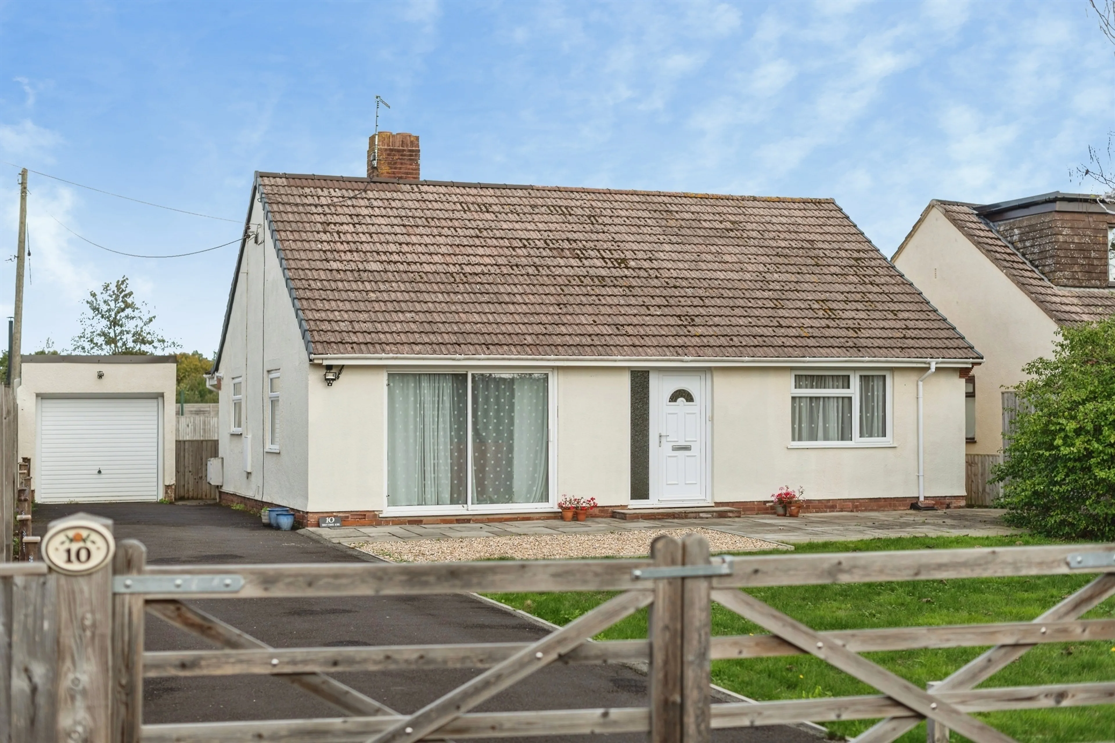 Property at Brittons Ash, Bathpool, Taunton