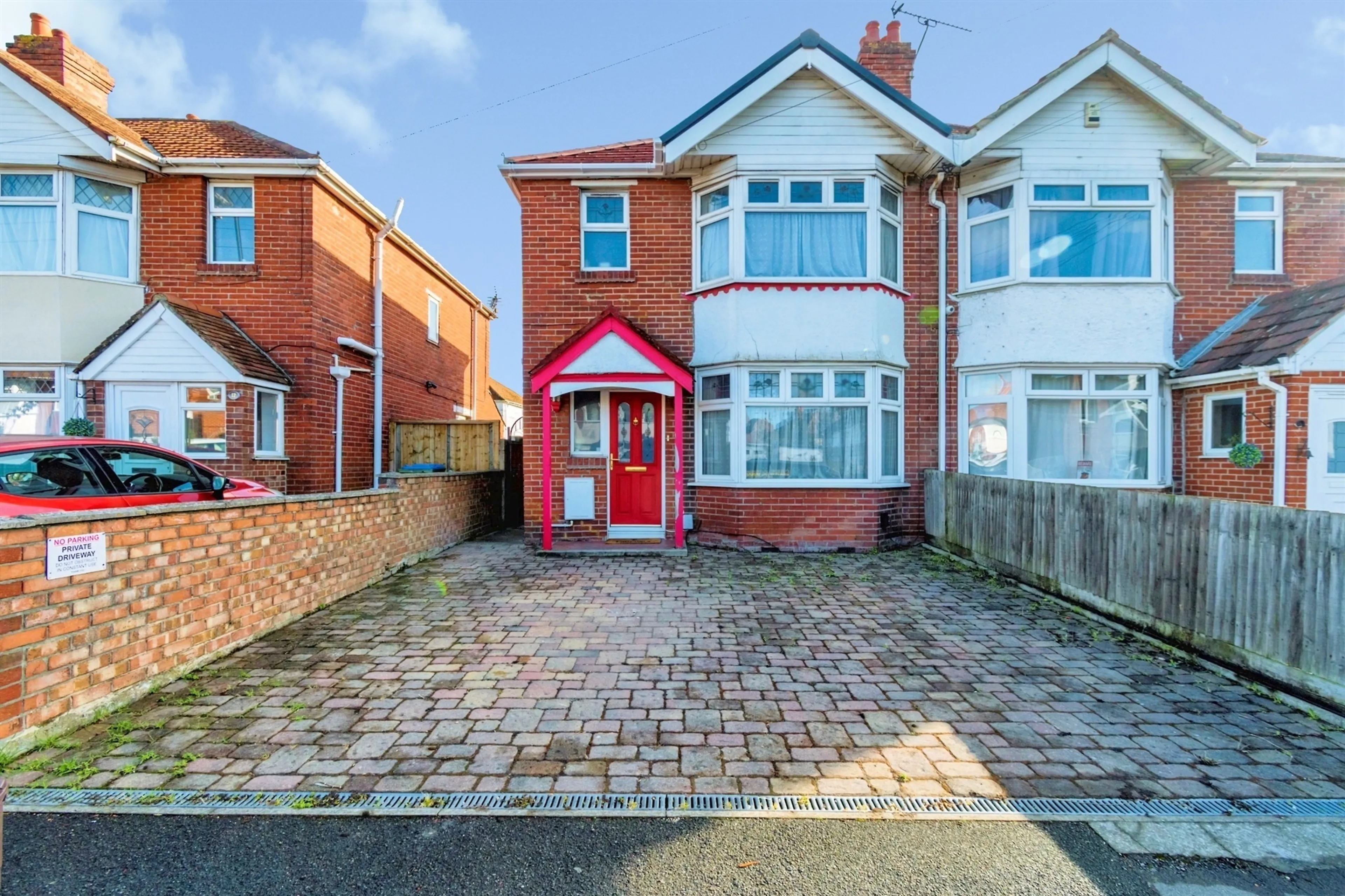 Property photo 0