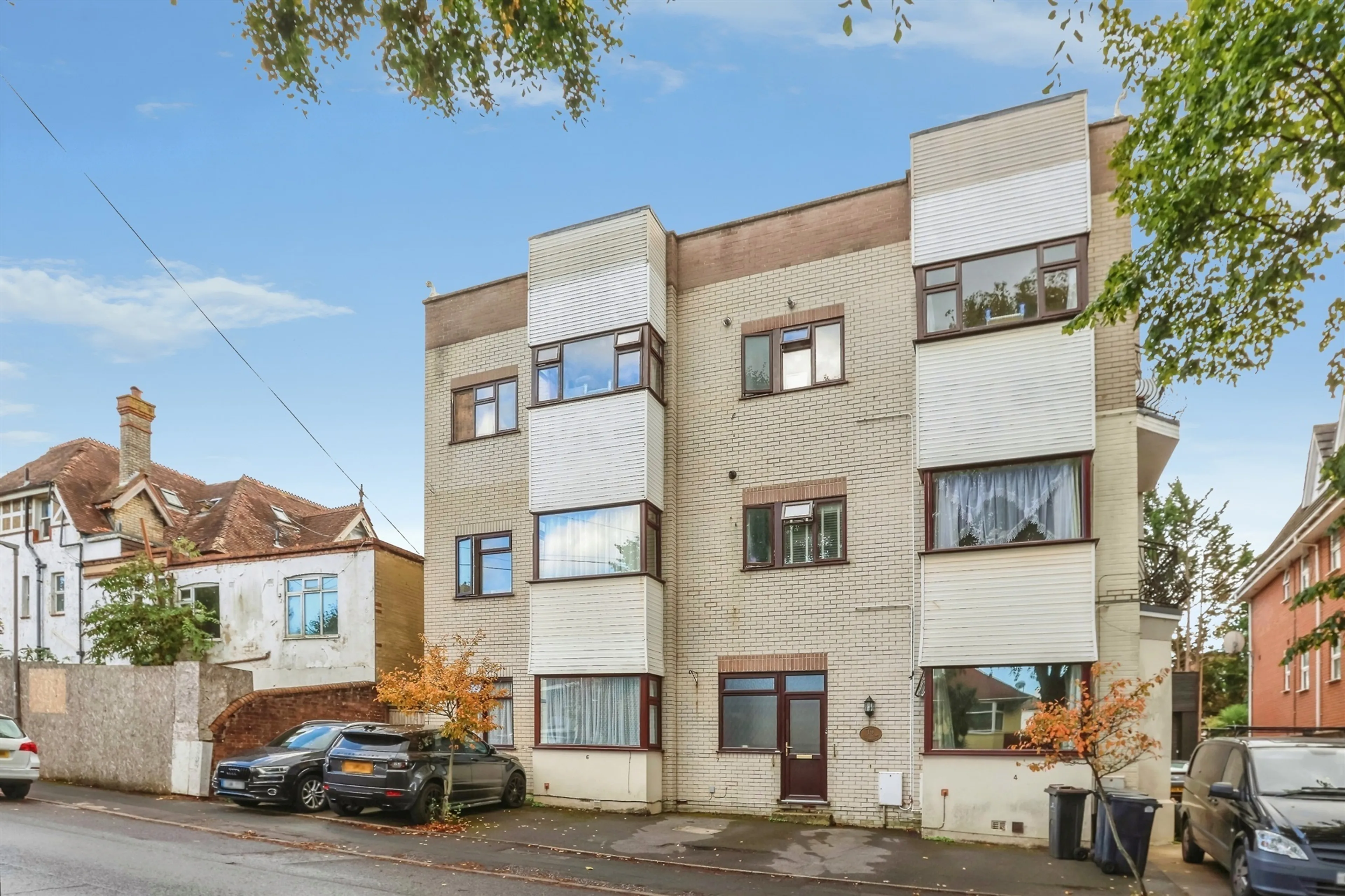 Property photo 0