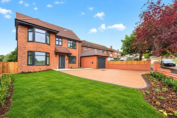 Priory Road, Romford, RM3