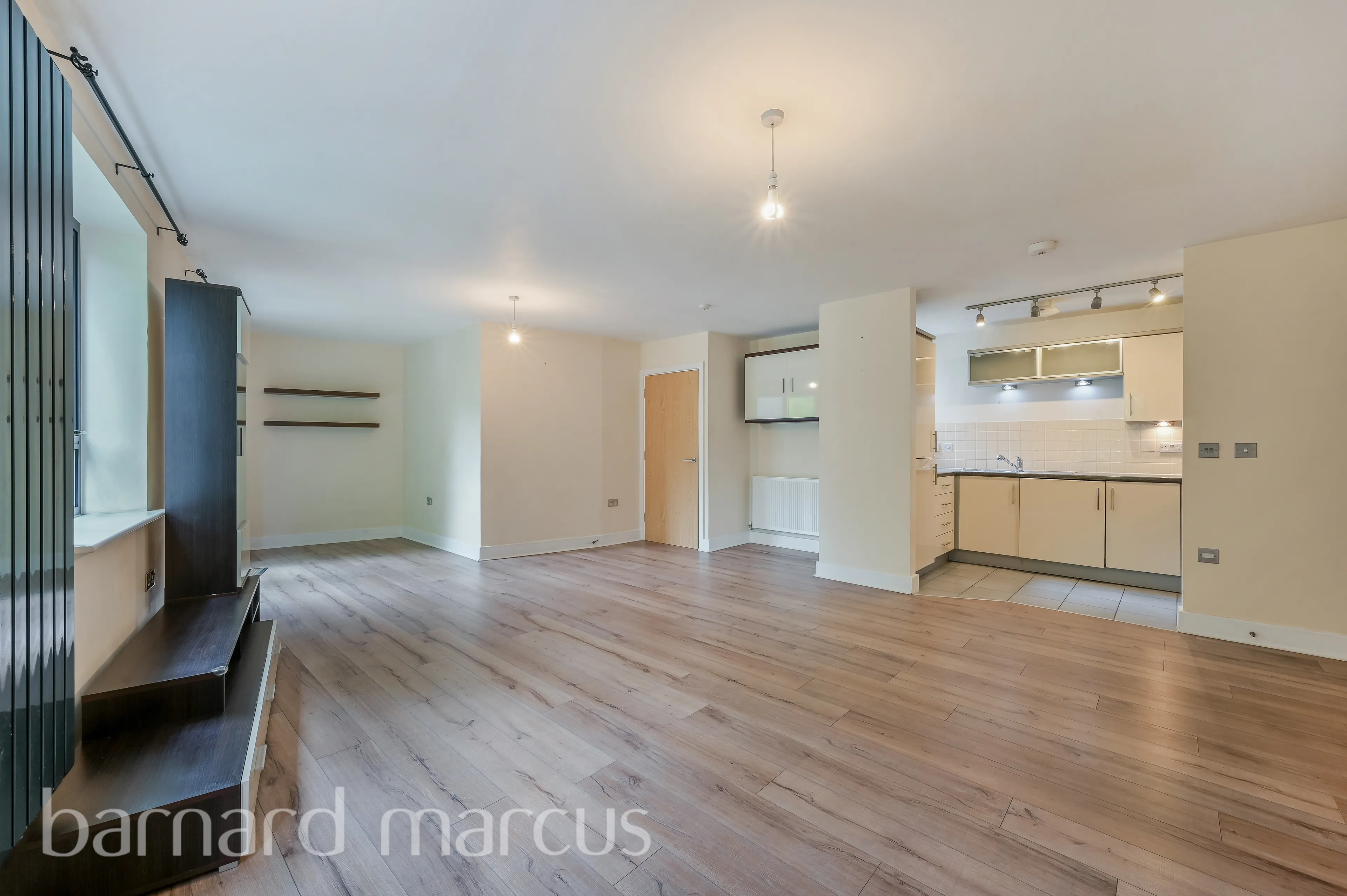 Property at The Parade, EPSOM
