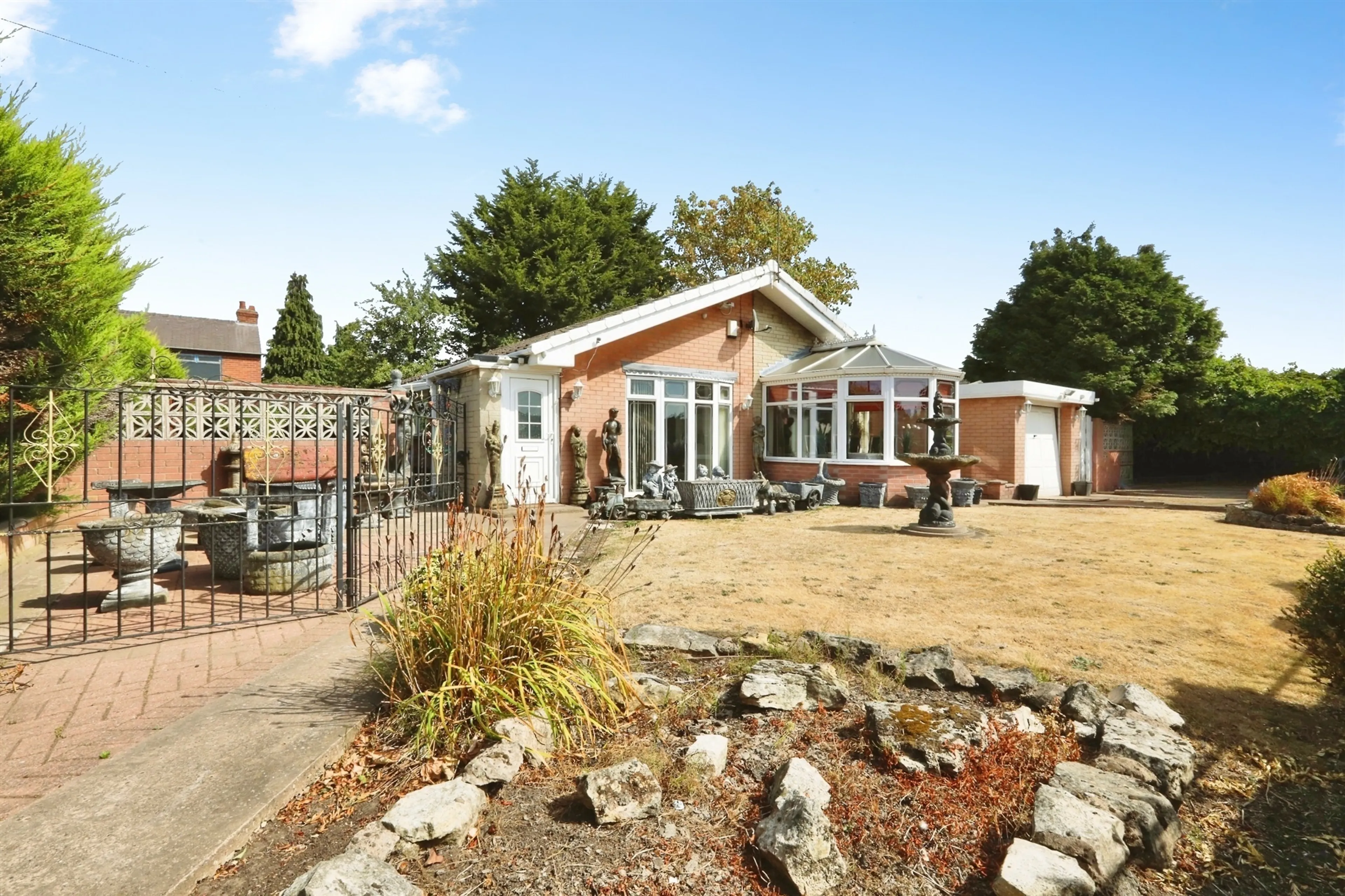 Property at Broadwater Drive, Dunscroft, Doncaster