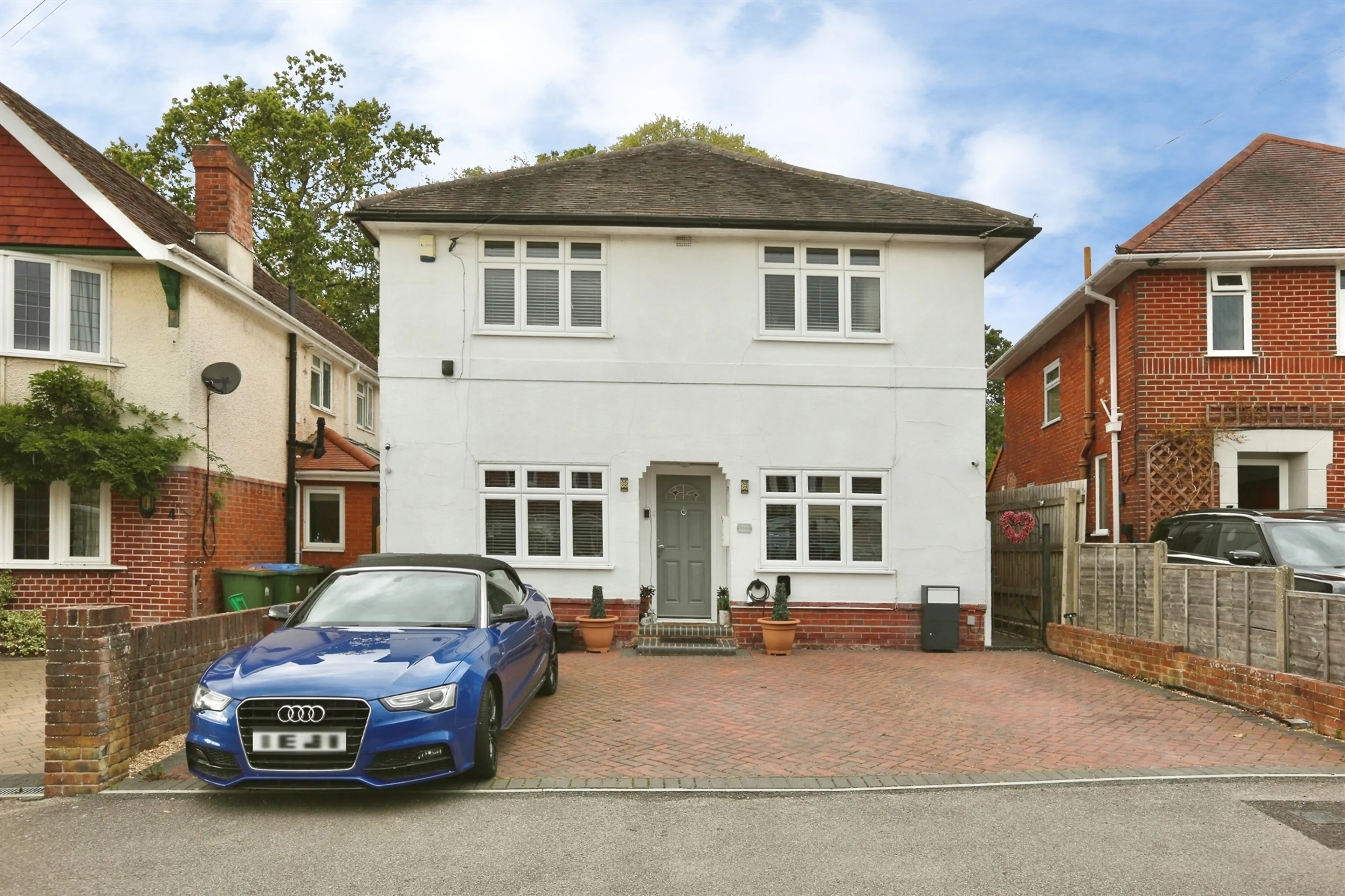 Property photo 0