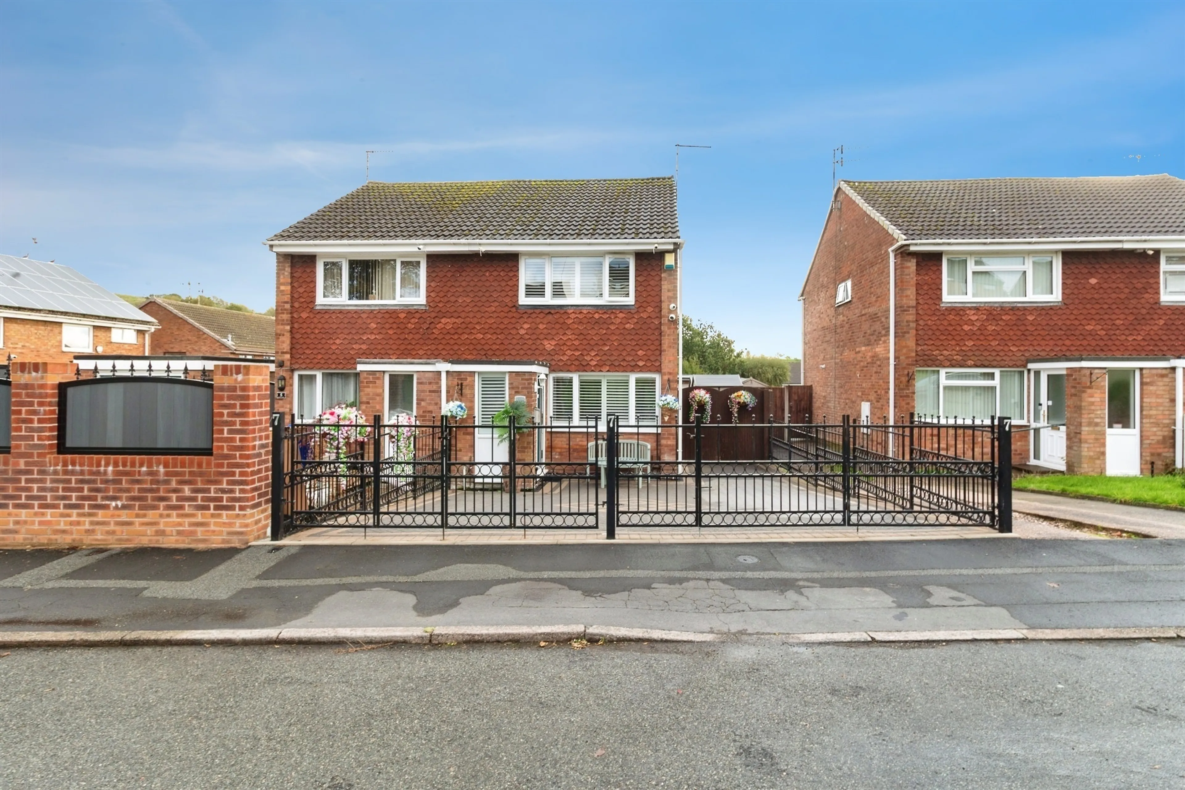 Property photo 0