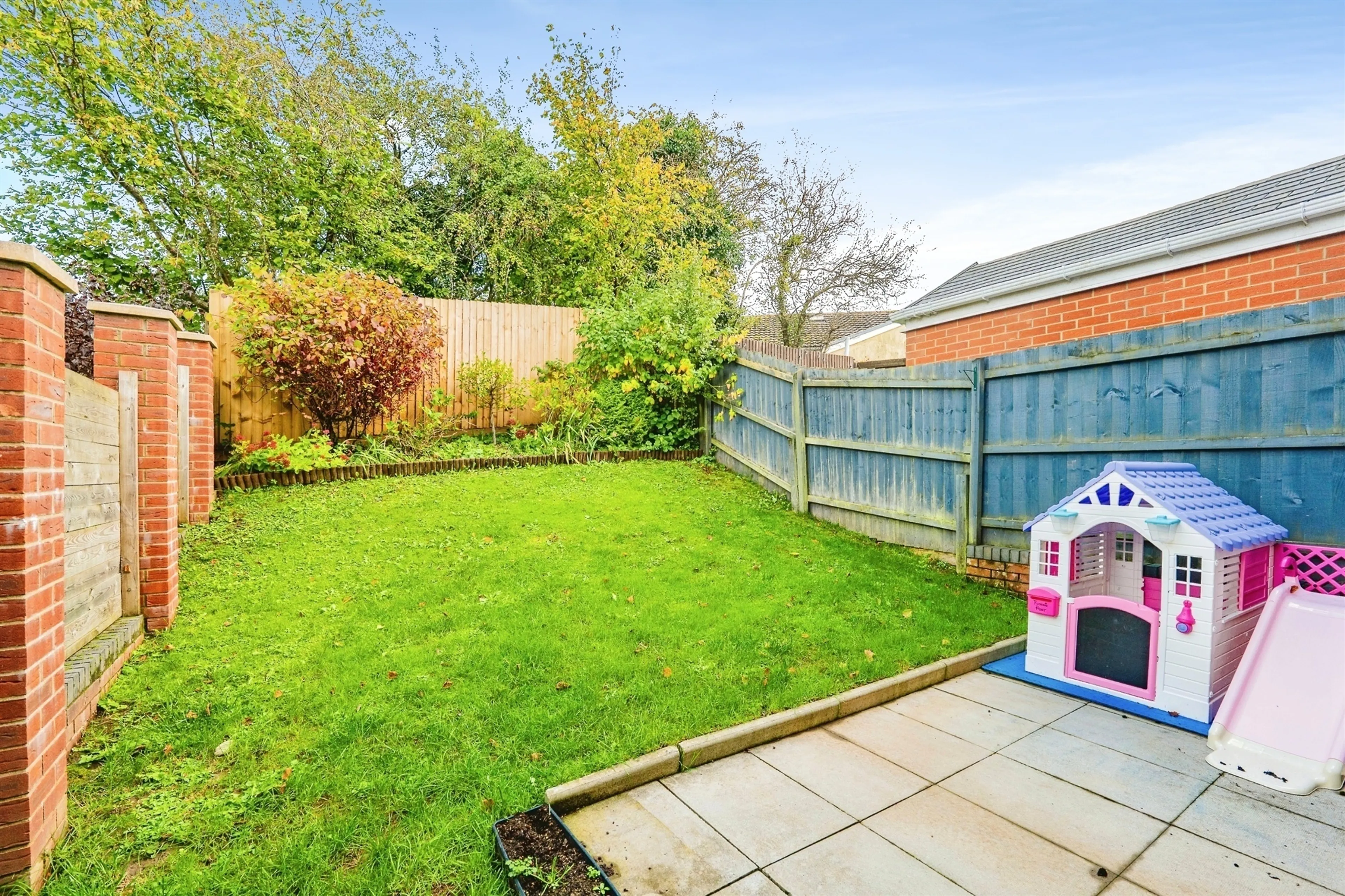 Property at Ffordd Y Dolau, Llanharan, Pontyclun