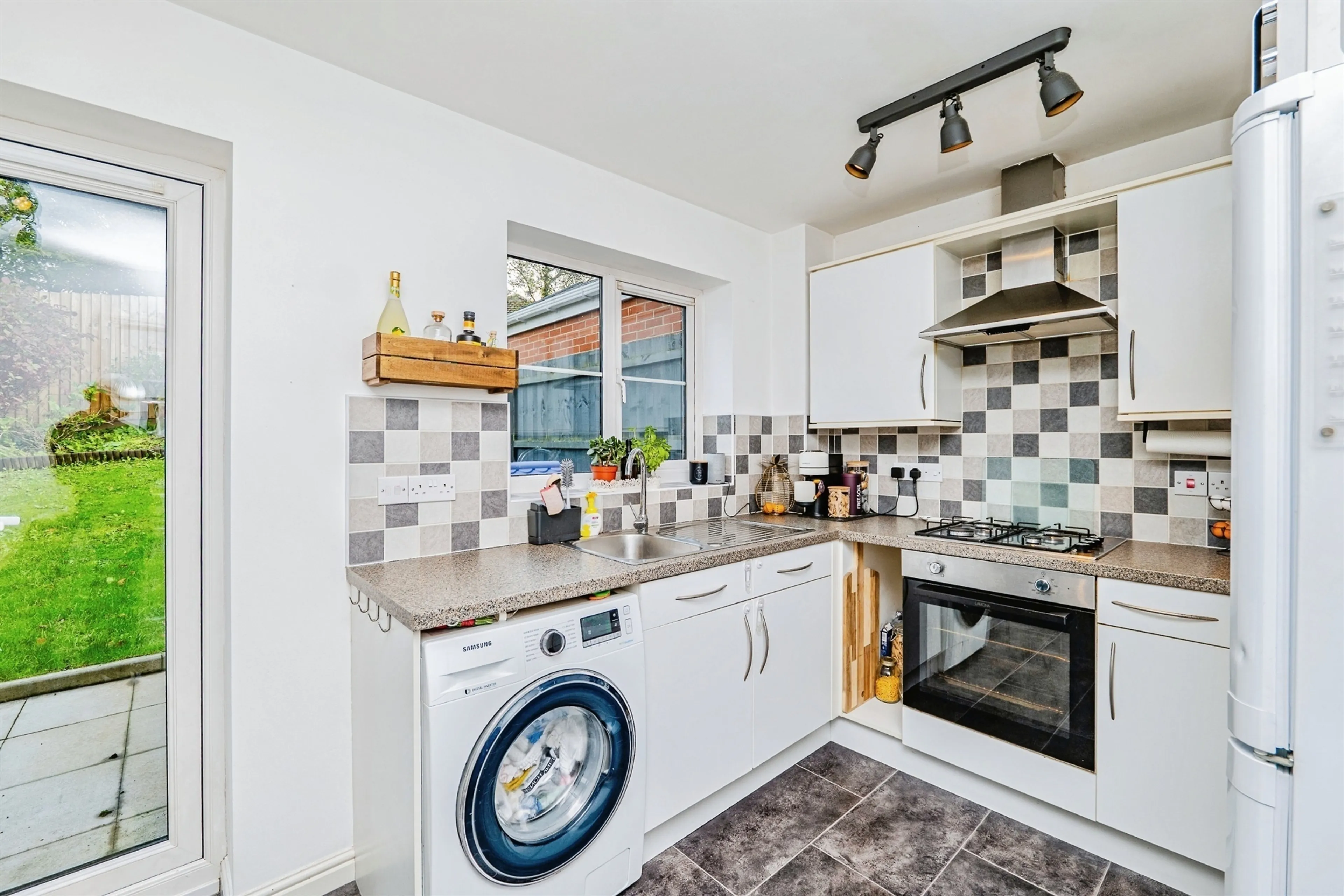 Property at Ffordd Y Dolau, Llanharan, Pontyclun