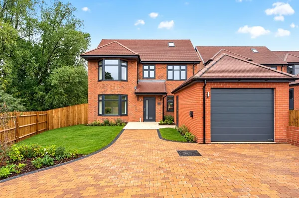 Priory Road, Romford, RM3