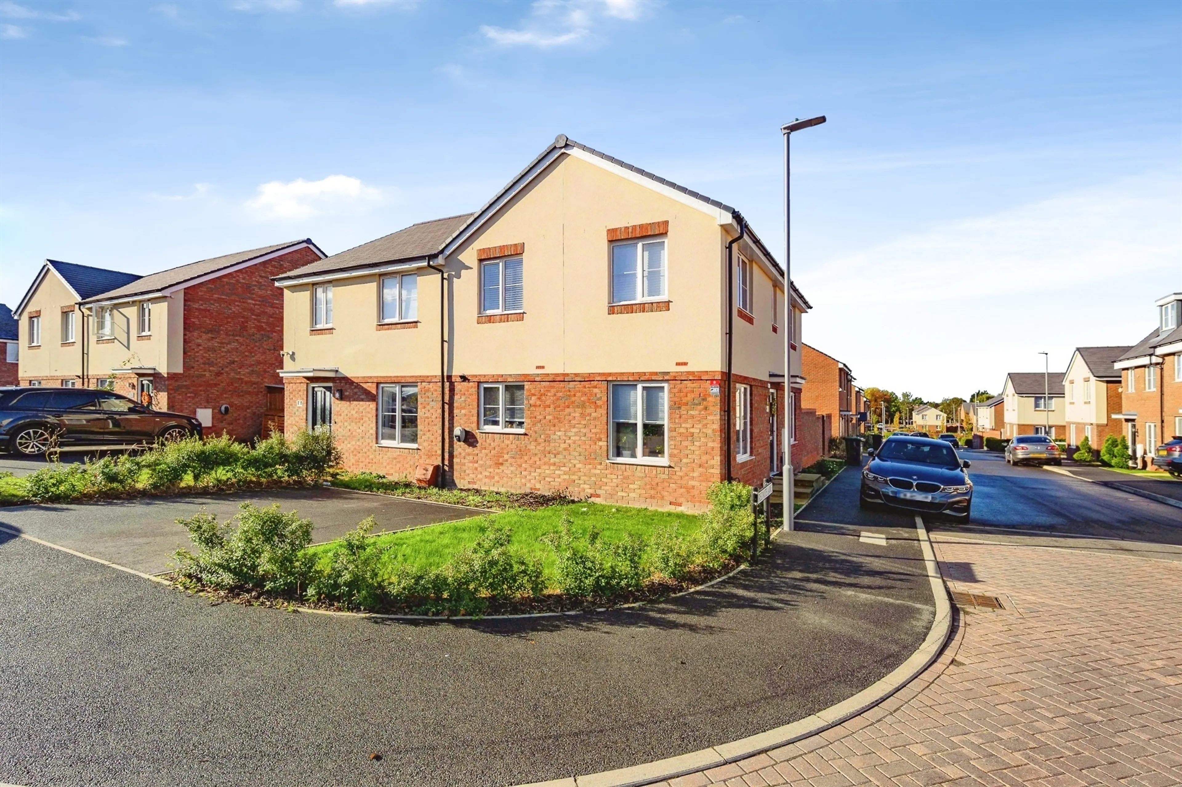 Property photo 0