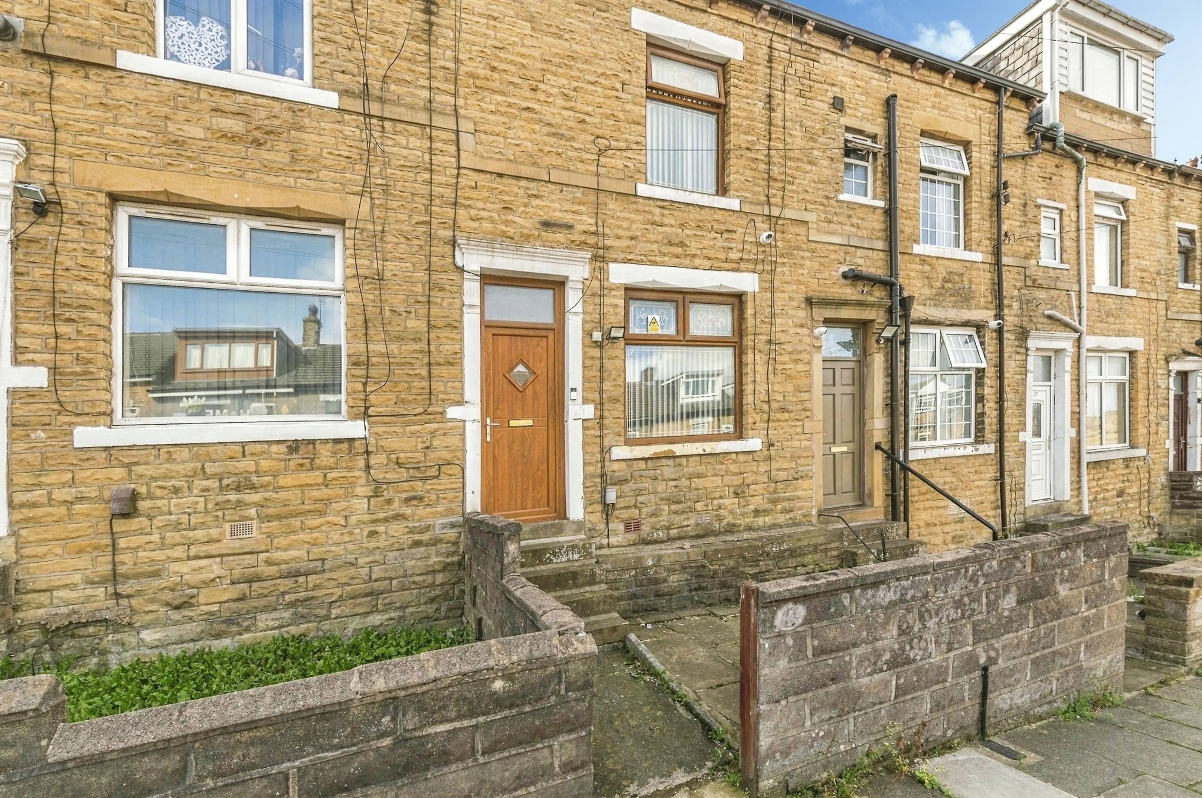 Property at Waverley Avenue, Bradford