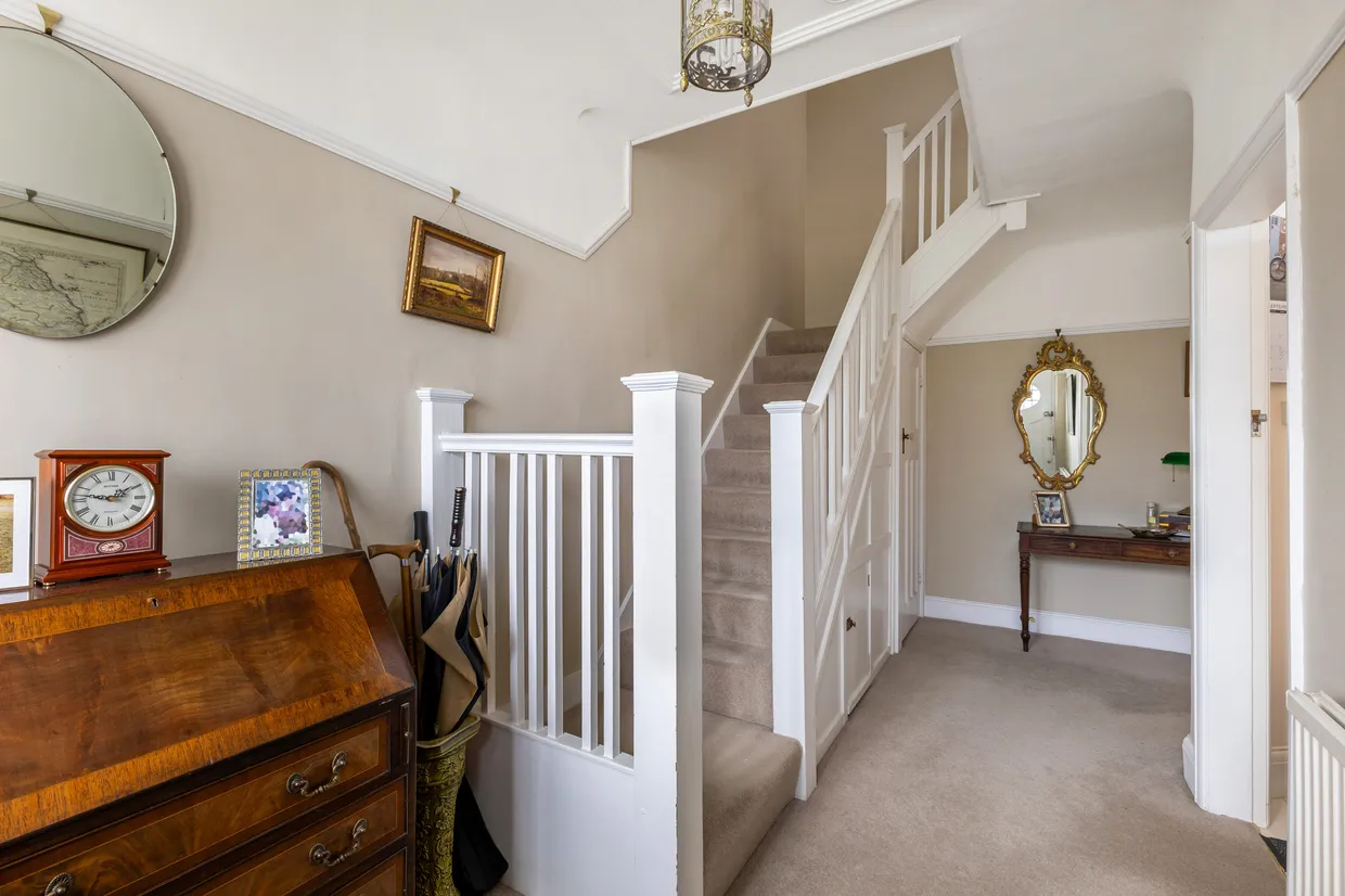 Kenton Lane, Harrow, HA3 photo 2