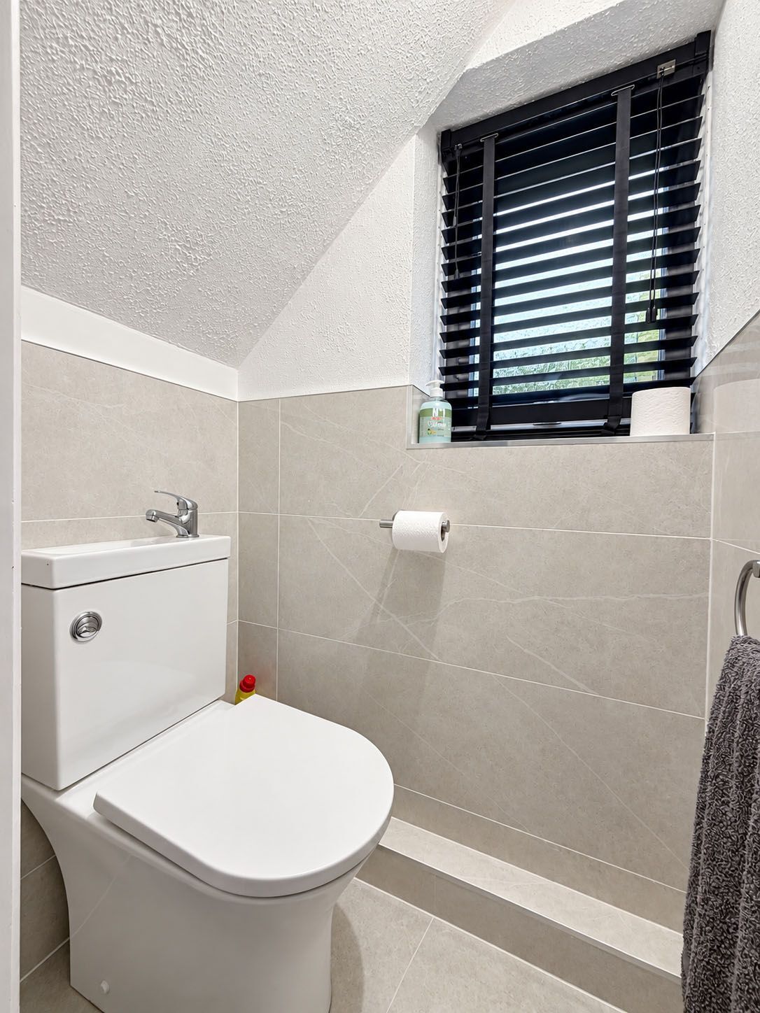 Catterick Fold, Kew Meadows, PR8 5PD Image 9