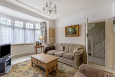 Kenton Lane, Harrow, HA3 photo 11