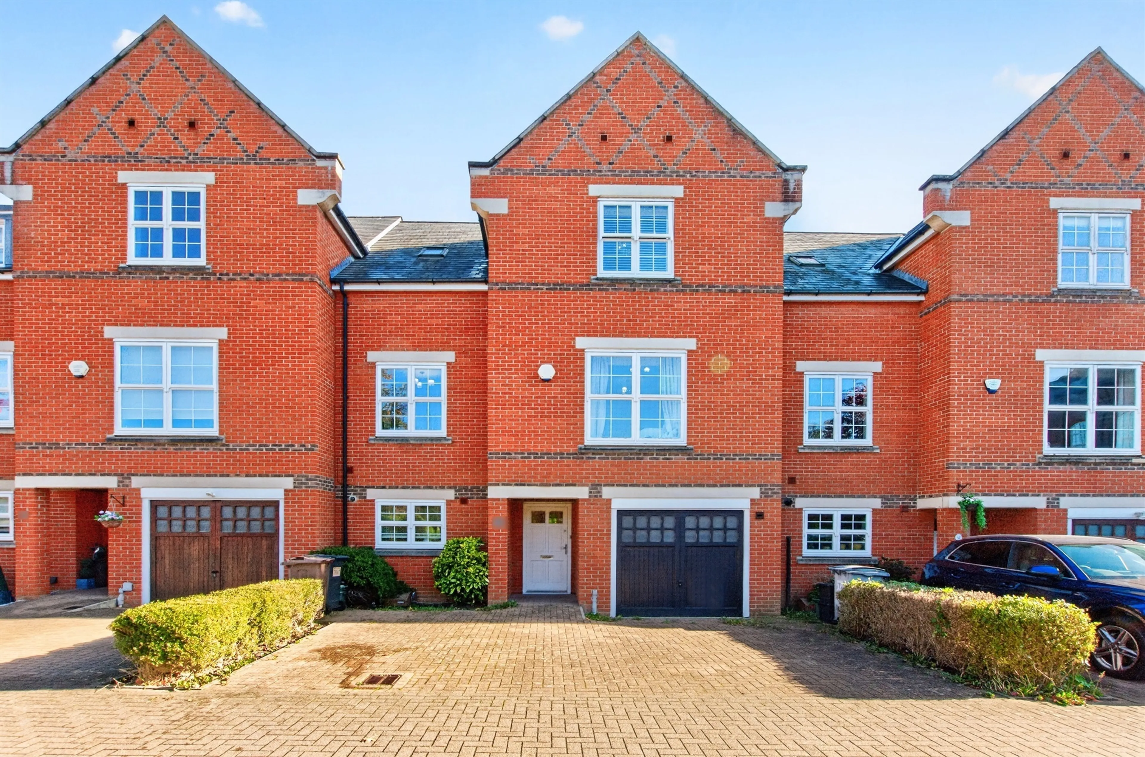 Property at Beningfield Drive, London Colney, St. Albans