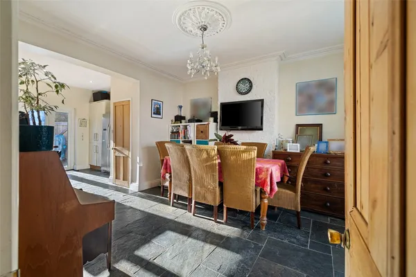 Croydon Road, Reigate, RH2 photo 6