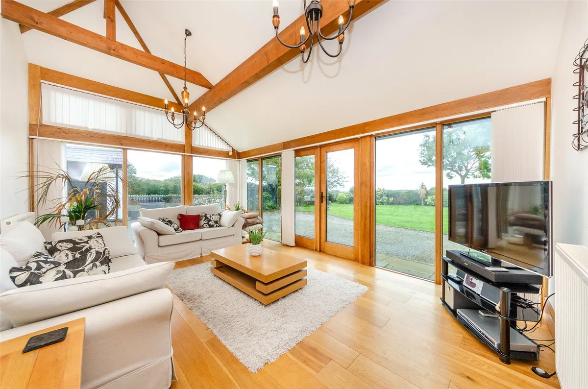 Clwt-y-Bont, Caernarfon, Gwynedd, LL55