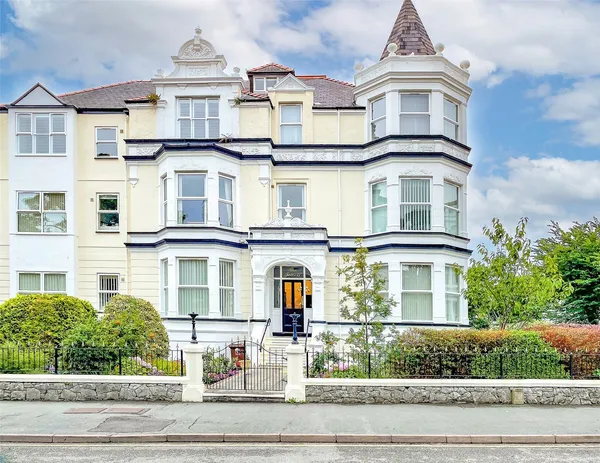 Trinity Square, Llandudno, Conwy, LL30