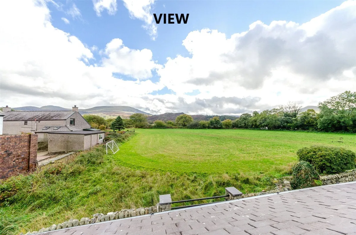 Clwt-y-Bont, Caernarfon, Gwynedd, LL55