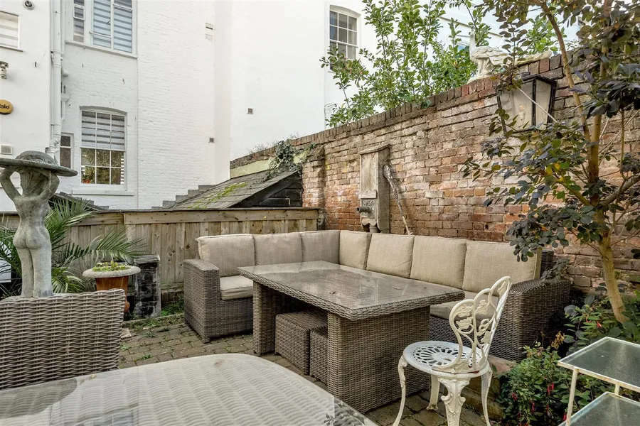 Property Image 32